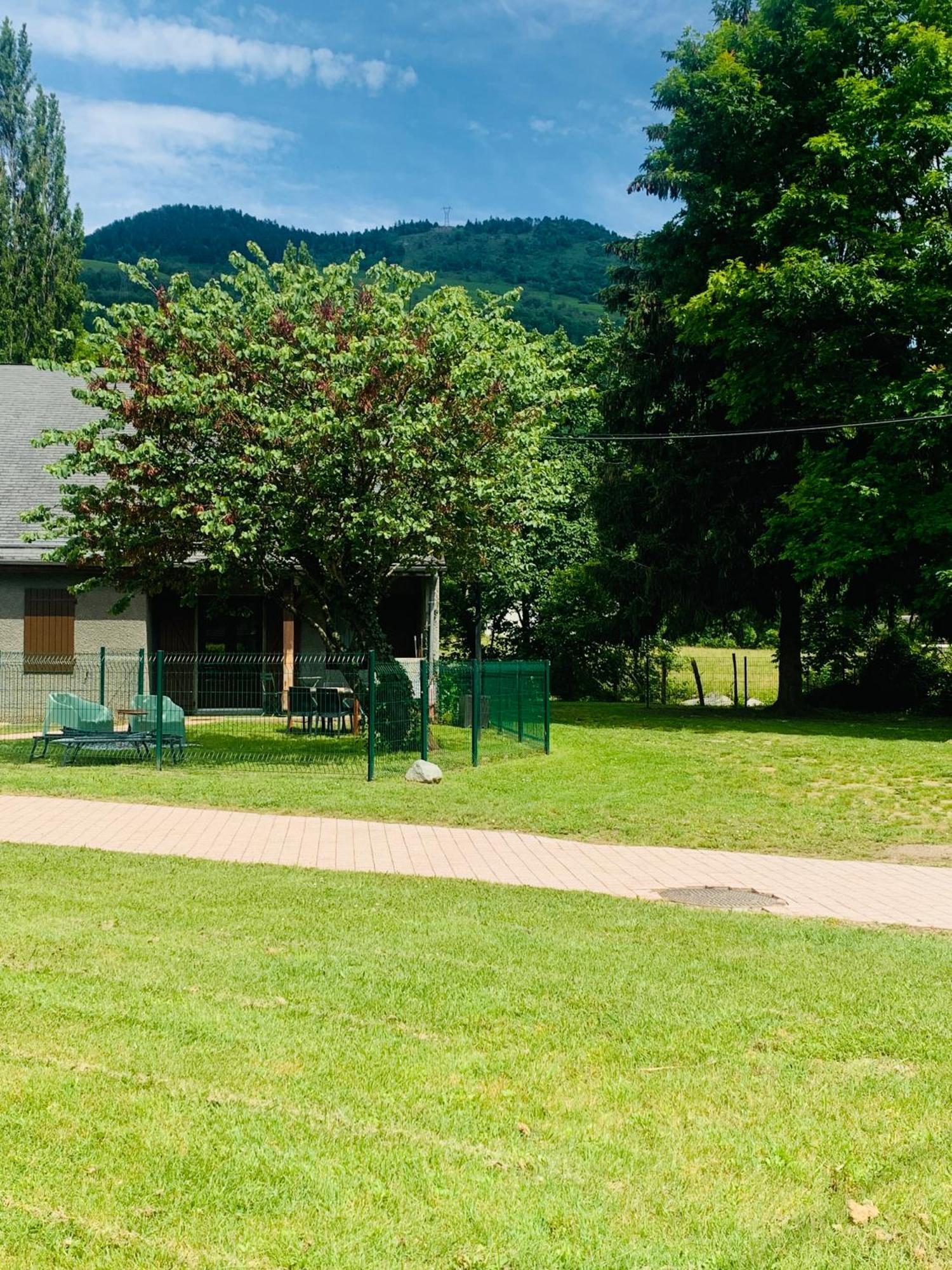 La Suite Unique - Le Jardin Sur Les Pyrenees- Vue Panoramique Montagne -Jardin Cloture Prive De 100M2-Parking-Linge De Lit Et Serviettes Compris- Bielle Exterior photo